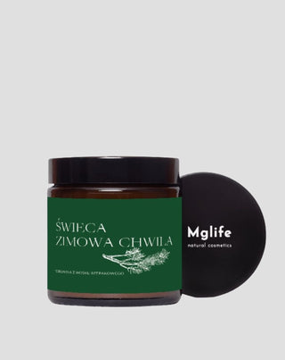 Lumânare vegană de rapiță Moment de iarnă cu parfum de pin, cedru și chihlimbar 120 ml MgLife