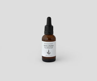 Ser de față Biosoma cu vitamina C 15% și vitamina E care luminează decolorarea