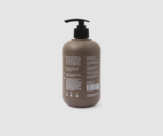 Șampon pentru câini cu extracte naturale și complex de aminoacizi pentru toate tipurile de blană Bjo