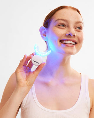 Set de albire a dinților cu lampă LED și gel de albire Light & Bright Smilebite