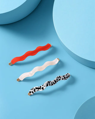 Set de agrafe de par ondulate rosii, marmorate, perle Twisty 3 buc.