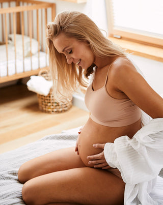 Lotiune de corp ferma pentru mamele insarcinate si postpartum Lili&Mu