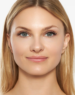 O mascara care ingroasa, onduleaza si prelungeste efectul XL UP Orphica