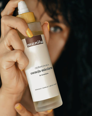 Esență micelară răcoritoare demachiantă care calmează iritațiile cu D-pantenol Manilu - 3