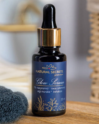 Ser de față cu 8% niacinamida potrivit pentru pielea predispusă la acnee.Secrete naturale - 2