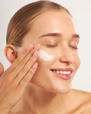 Cremă de față hidratantă cu SPF 50 cu alantoină și acid hialuronic Nutridome - 2