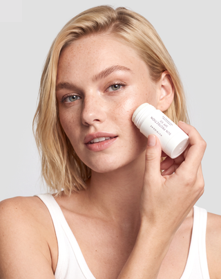 Filtru mineral SPF 50 stick pentru față și corp, hidratare și protecție UVB, UVA Nutridome - 3