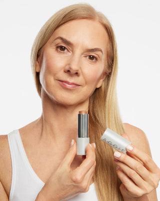Bronzer w sztyfcie do konturowania twarzy do cery dojrzałej 50+ Aggie 2